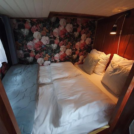 Houseboat Holiday Apartments روتردام الغرفة الصورة